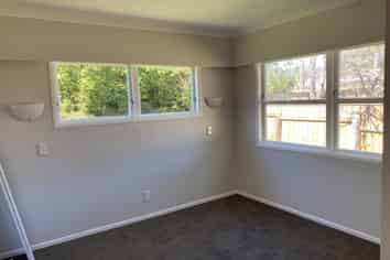 15 Pekanga Road , Normandale