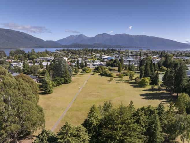 5 Cleddau Street, Te Anau