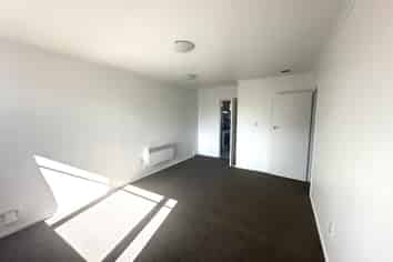 1/288 Rosebank Road, Avondale