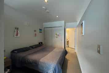 5/143 Carlton Gore Road, Newmarket