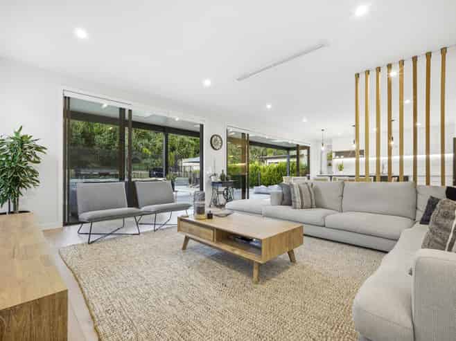 19 Headsail Drive, Long Bay