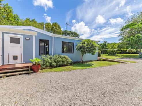 52 Jacksons Road, Levin