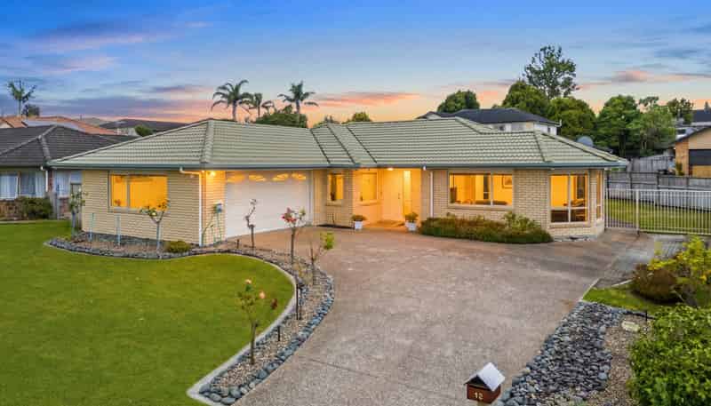 13 Parkhaven Drive, Rosehill