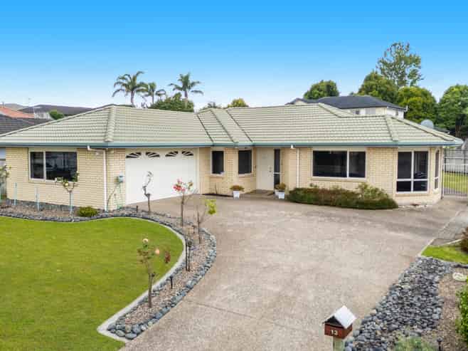 13 Parkhaven Drive, Rosehill