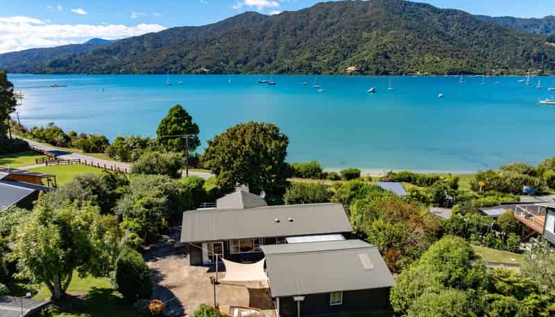 337 & 337A Anakiwa Road, Anakiwa