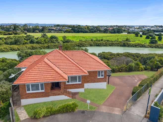 14 Weona Place, Westmere