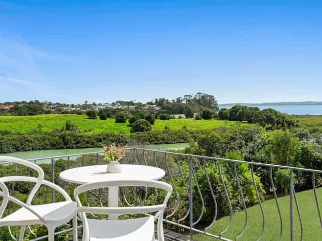 14 Weona Place, Westmere