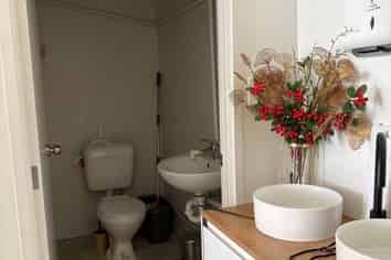 40M² RETAIL/OFFICE FOR LEASE
