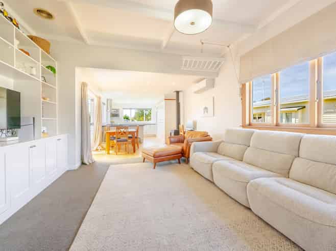 14 Holyrood Terrace, Waipukurau