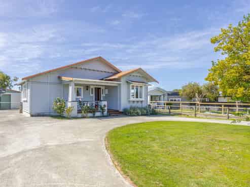 14 Holyrood Terrace, Waipukurau and Surrounds