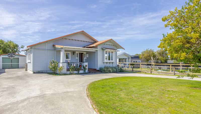 14 Holyrood Terrace, Waipukurau