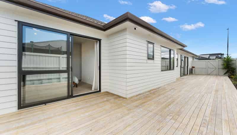 34 Siren Street, Milldale