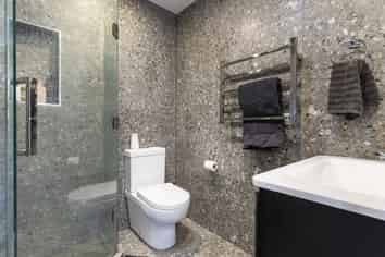 102B Selwyn Avenue, Mission Bay