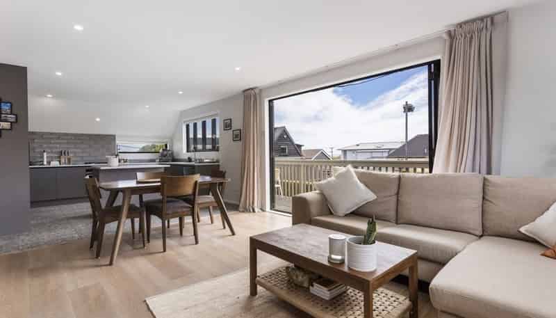 102B Selwyn Avenue, Mission Bay