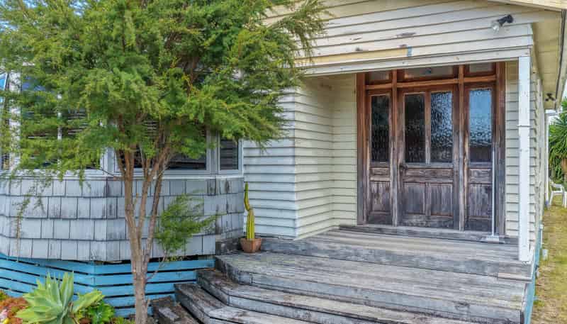 128 Hampton Road, Whangamata