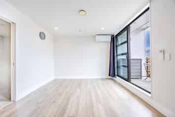 612/22 Library Lane , Albany