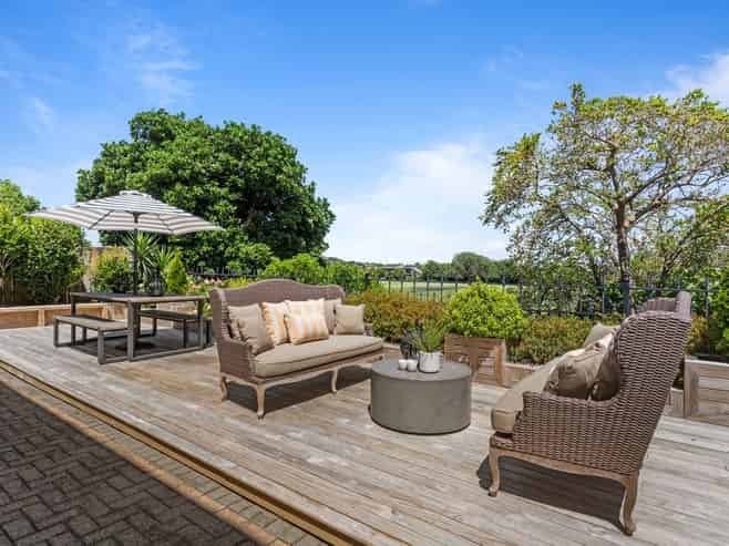 16 Kohia Terrace, Epsom