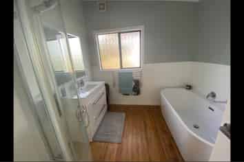 43 Everard Avenue, Army Bay