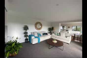 43 Everard Avenue, Army Bay