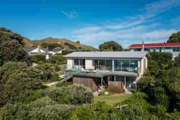 1 Lloyd George Road, Wainui