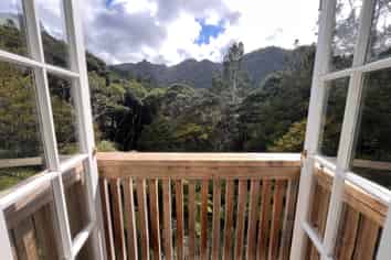 53 Whatipu Road, Huia