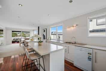 1/52 Beulah Avenue, Rothesay Bay