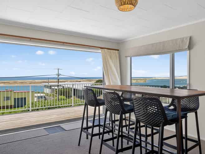 11 Wintle Street, Mangawhai Heads