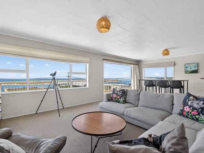 11 Wintle Street, Mangawhai Heads