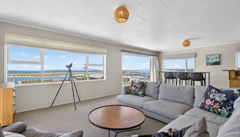 11 Wintle Street, Mangawhai Heads