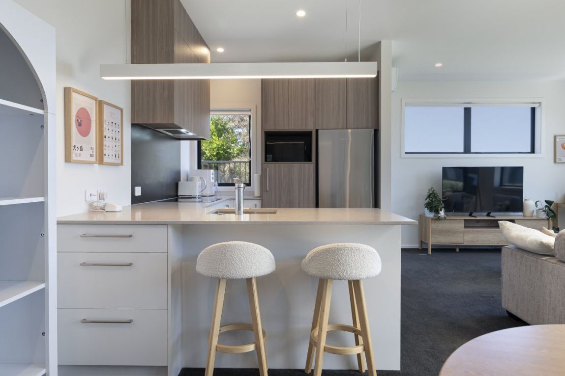 Near New Luxury Town House with Views! - Vista 2