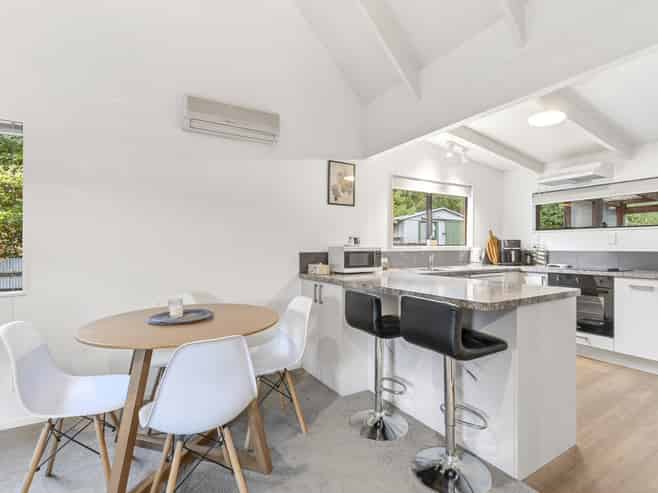 13A Heuchan Lane, Wanaka