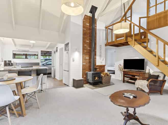 13A Heuchan Lane, Wanaka