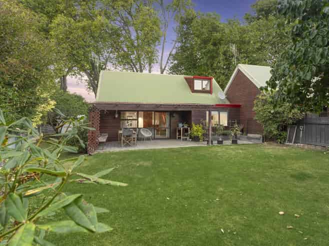 13A Heuchan Lane, Wanaka