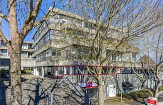 Turnkey Parnell Office Opportunity