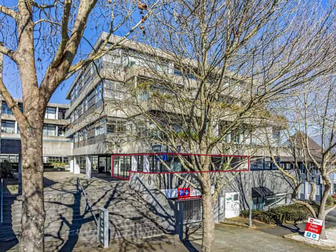 Turnkey Parnell Office Opportunity