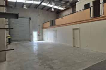 High Stud Warehouse/Office