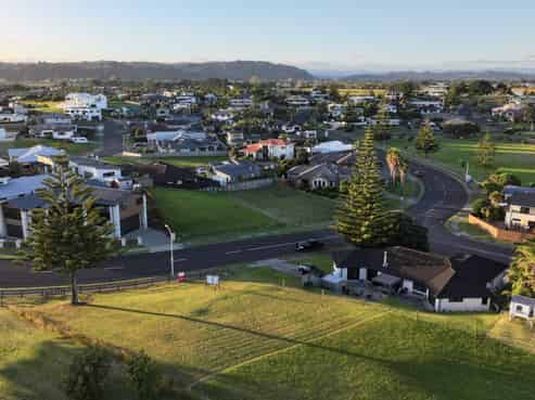 5 Pacific Parade, Coastlands