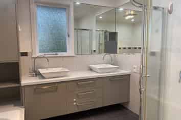 25 Hutchinsons Road, Bucklands Beach