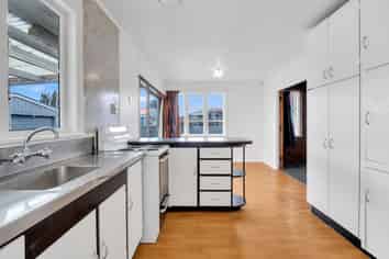 168 Highbury Avenue, Highbury