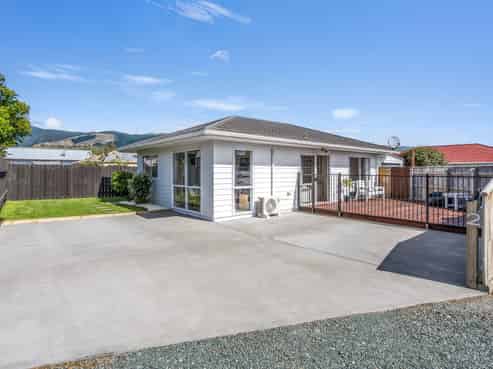 2/56 Songer Street, Stoke