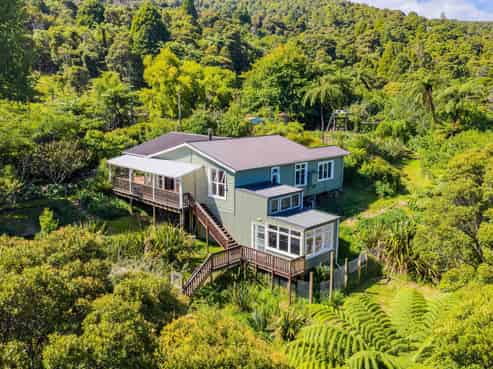 1052 Wekaweka Road, Waimamaku