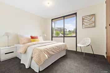 2/80 Parrs Cross Road, Henderson