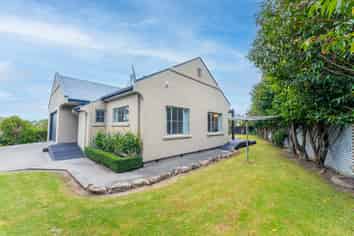 157 Pages Road, Marchwiel