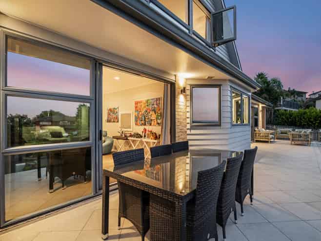 9 Dorchester Place, Orewa