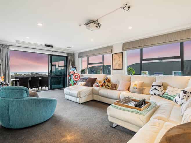 9 Dorchester Place, Orewa