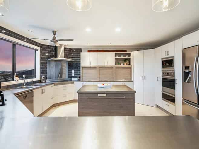 9 Dorchester Place, Orewa