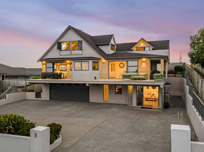 9 Dorchester Place, Orewa