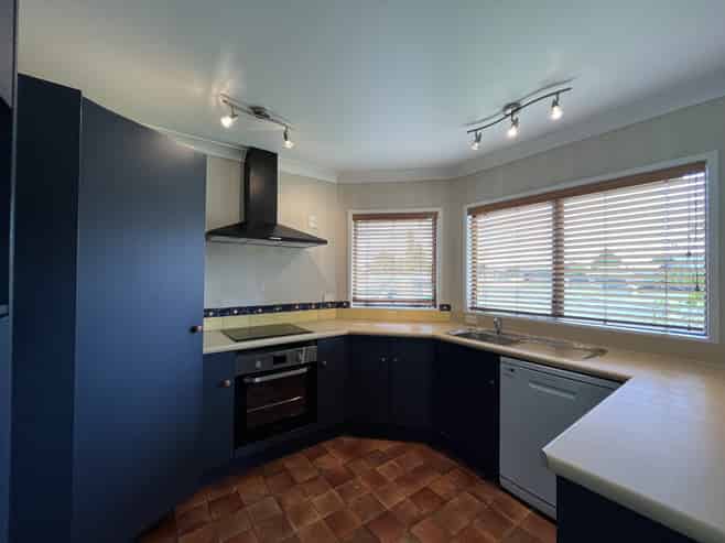 6 Aria Court, Fairview Downs