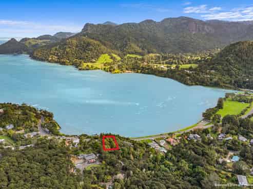 1210 Huia Road, Huia