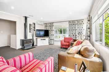 2/19 Churchill Road, Cockle Bay